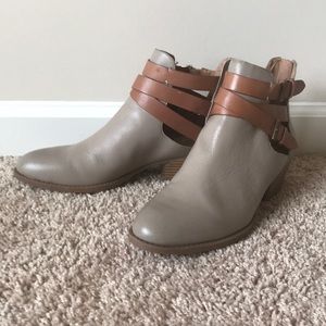 Kenneth Cole Reaction booties